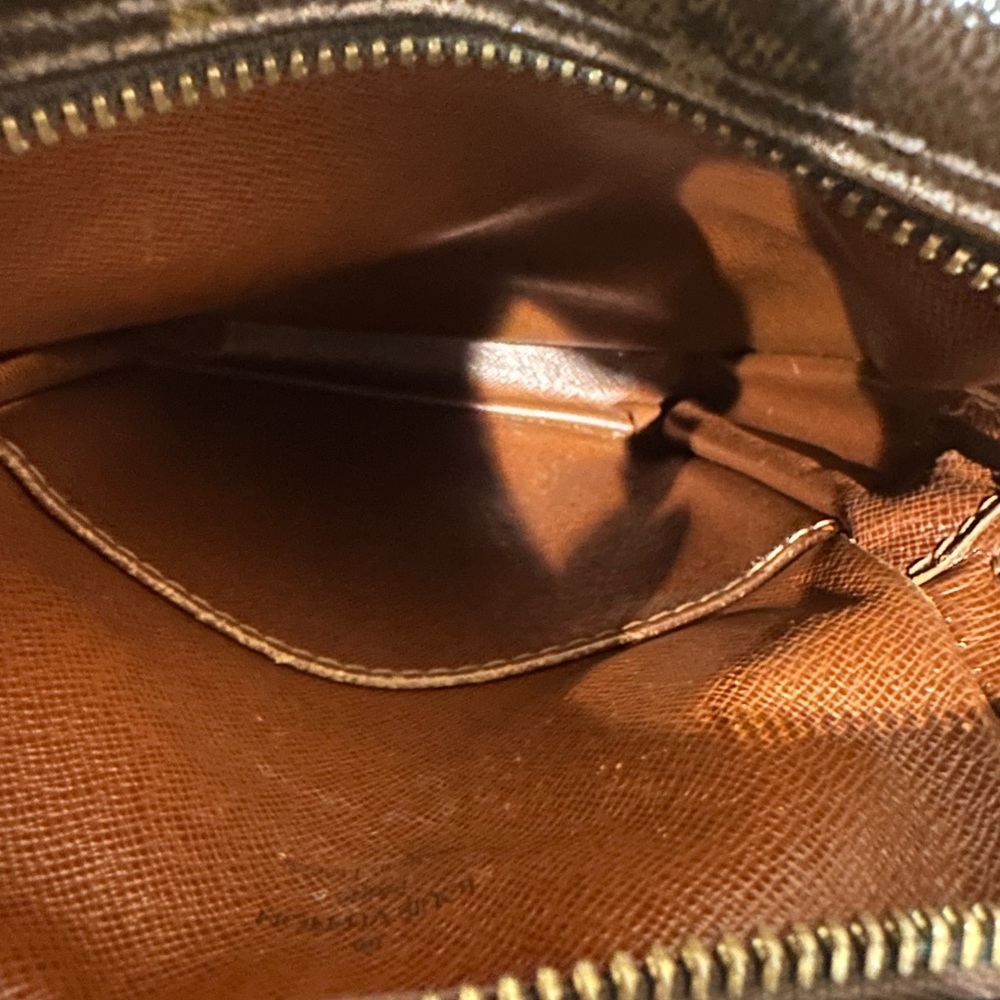 Authentic Louis Vuitton - Picture 6 of 6